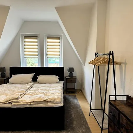 Nahe Bahnhof Und Dem Goitzschesee Апартаменты *